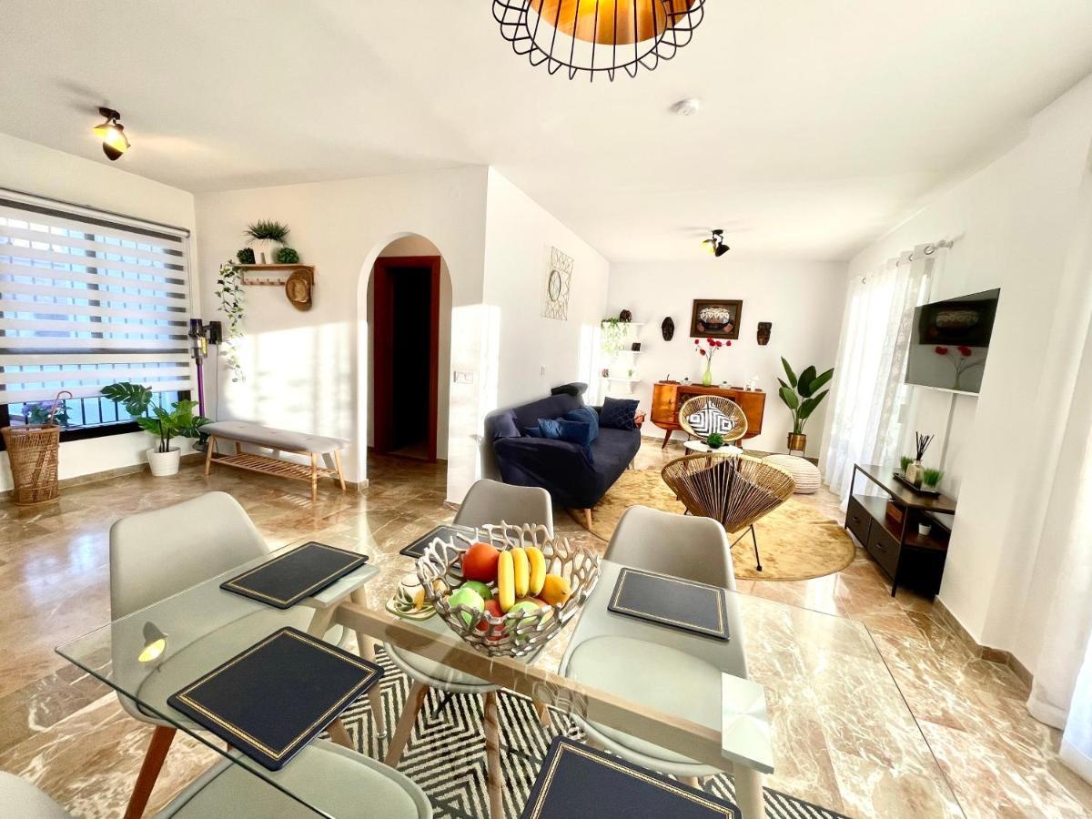Riviera By The Beach 2 Bedroom Apartment Sitio de Calahonda Esterno foto