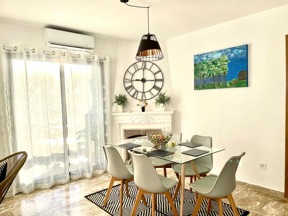 Riviera By The Beach 2 Bedroom Apartment Sitio de Calahonda Esterno foto
